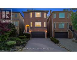 690 ORIOLE PARKWAY, Toronto, Ontario