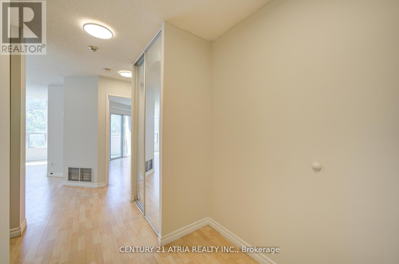 310 - 897 Sheppard Avenue W, Toronto, Ontario  M3H 2T4 - Photo 7 - C13796356