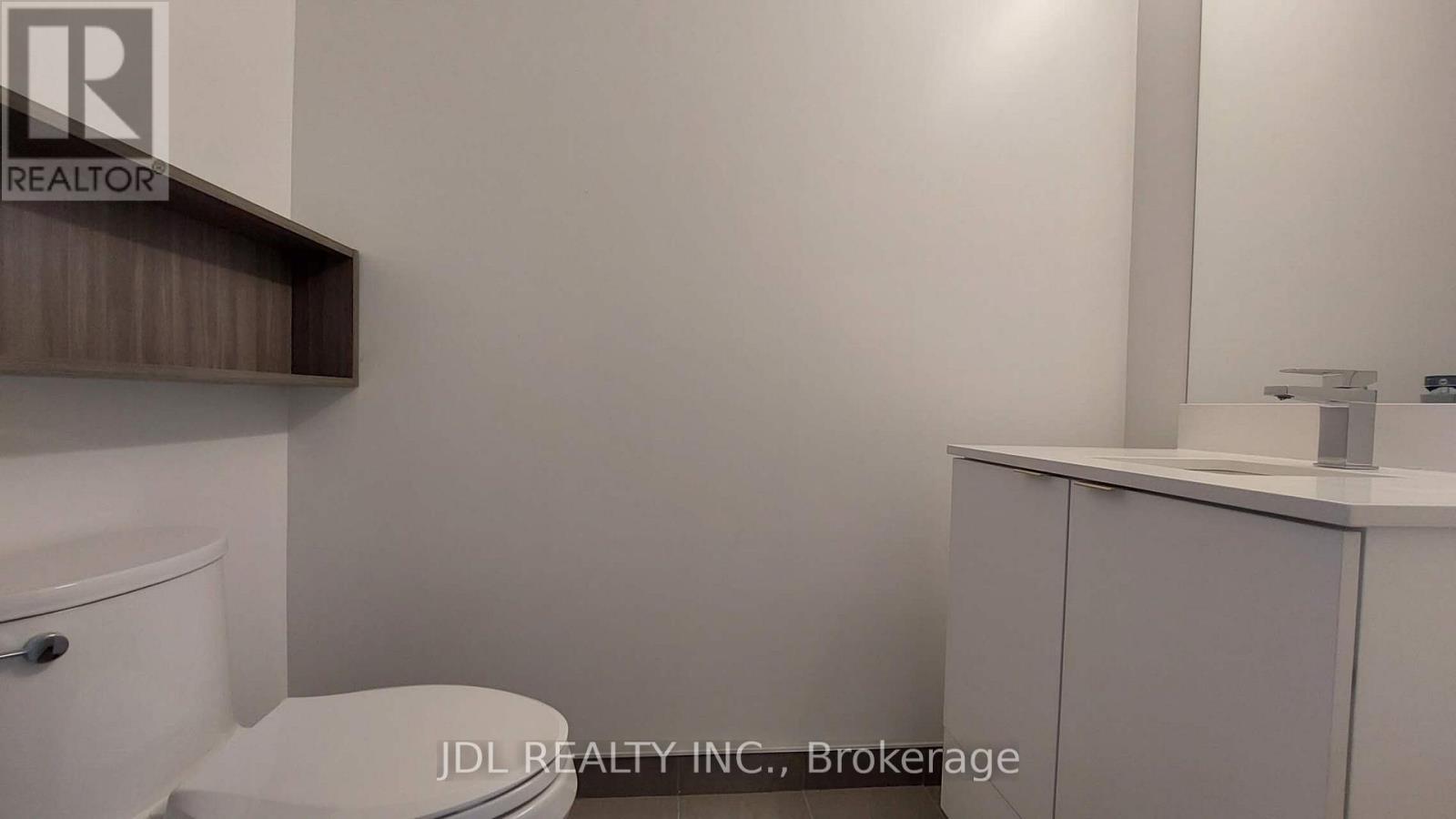 1704 E - 70 Princess Street, Toronto, Ontario  M5A 0X6 - Photo 5 - C13796418