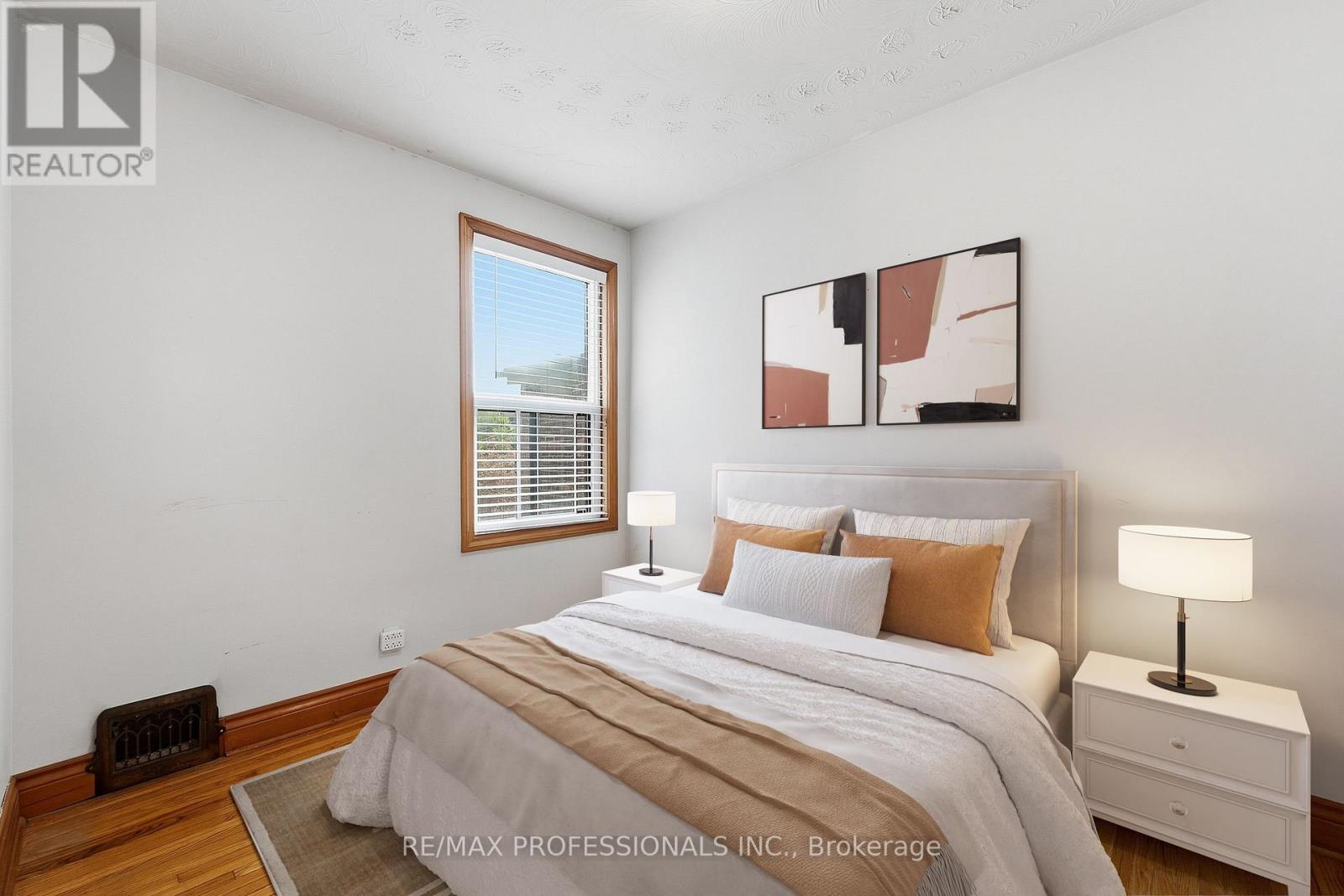 227 Montrose Avenue, Toronto, Ontario  M6G 3G6 - Photo 24 - C13796430