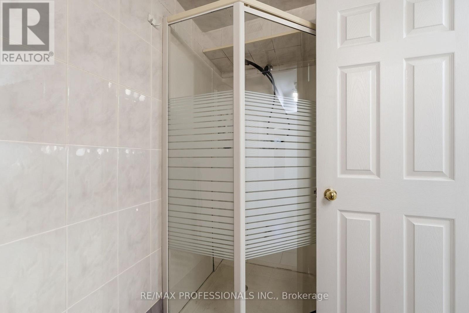 227 Montrose Avenue, Toronto, Ontario  M6G 3G6 - Photo 41 - C13796430