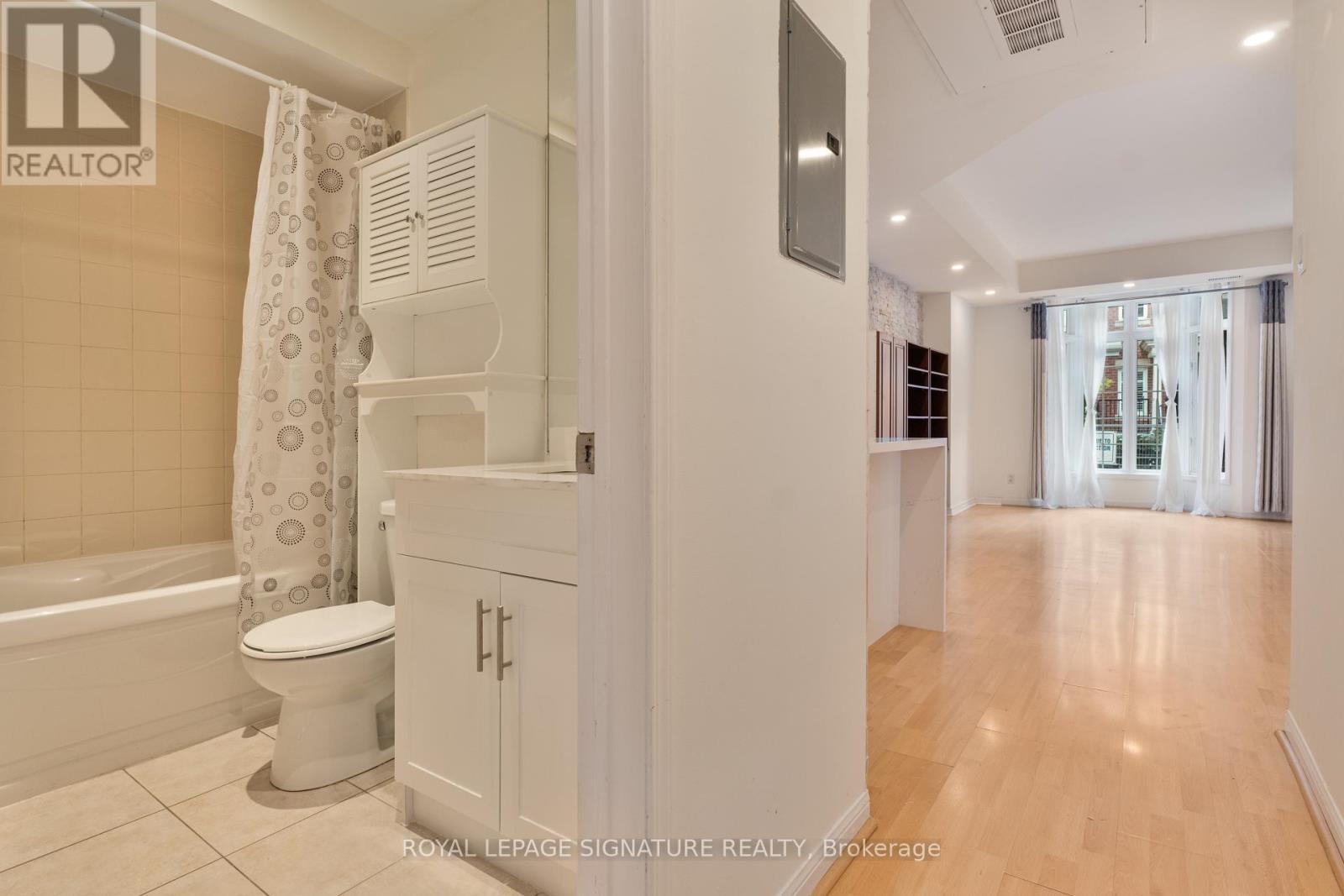 8 - 11 Niagara Street, Toronto, Ontario  M5V 3N9 - Photo 19 - C13796456