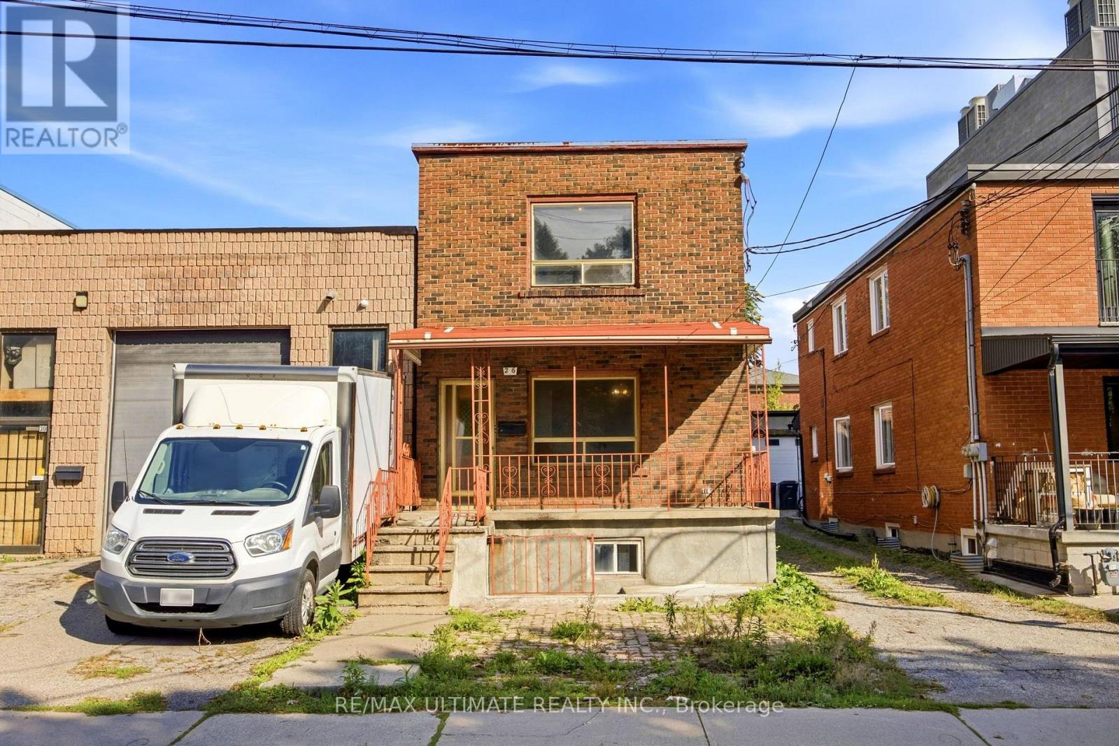 26 GEARY AVENUE, Toronto, Ontario