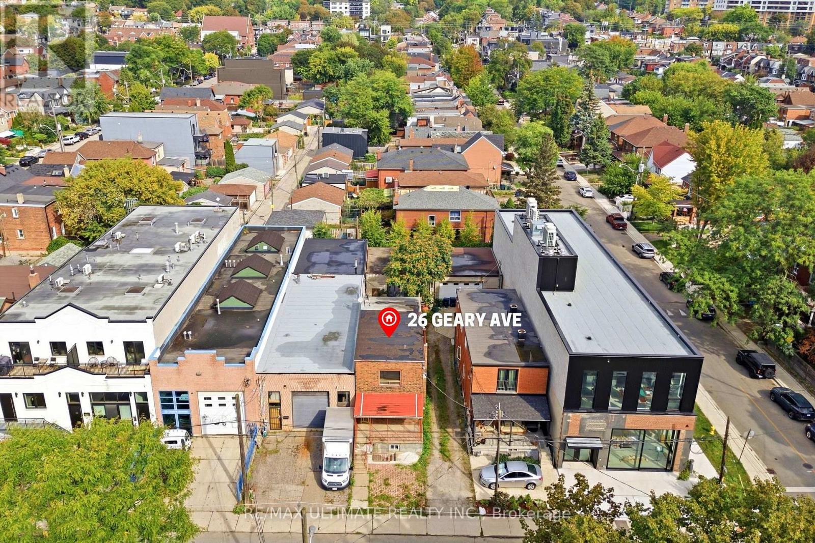 26 Geary Avenue, Toronto, Ontario  M6H 2B4 - Photo 4 - C13796666