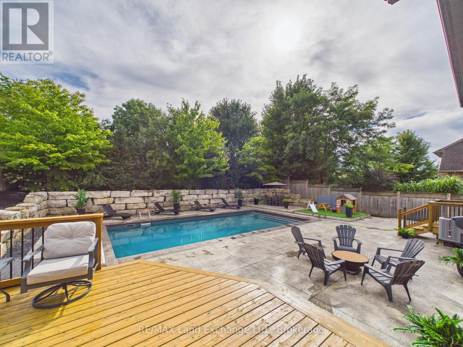 342 Westwood Drive, Brockton, Ontario  N0G 2V0 - Photo 4 - X13796574