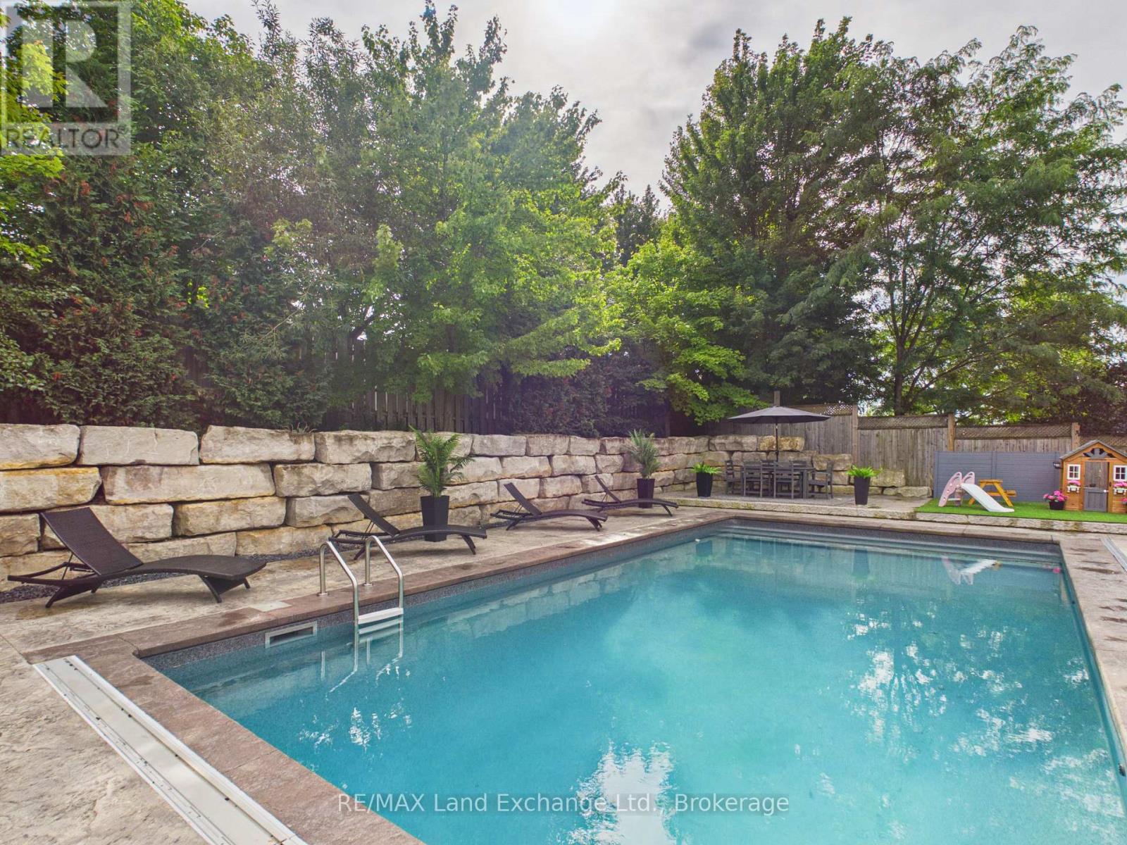 342 Westwood Drive, Brockton, Ontario  N0G 2V0 - Photo 5 - X13796574