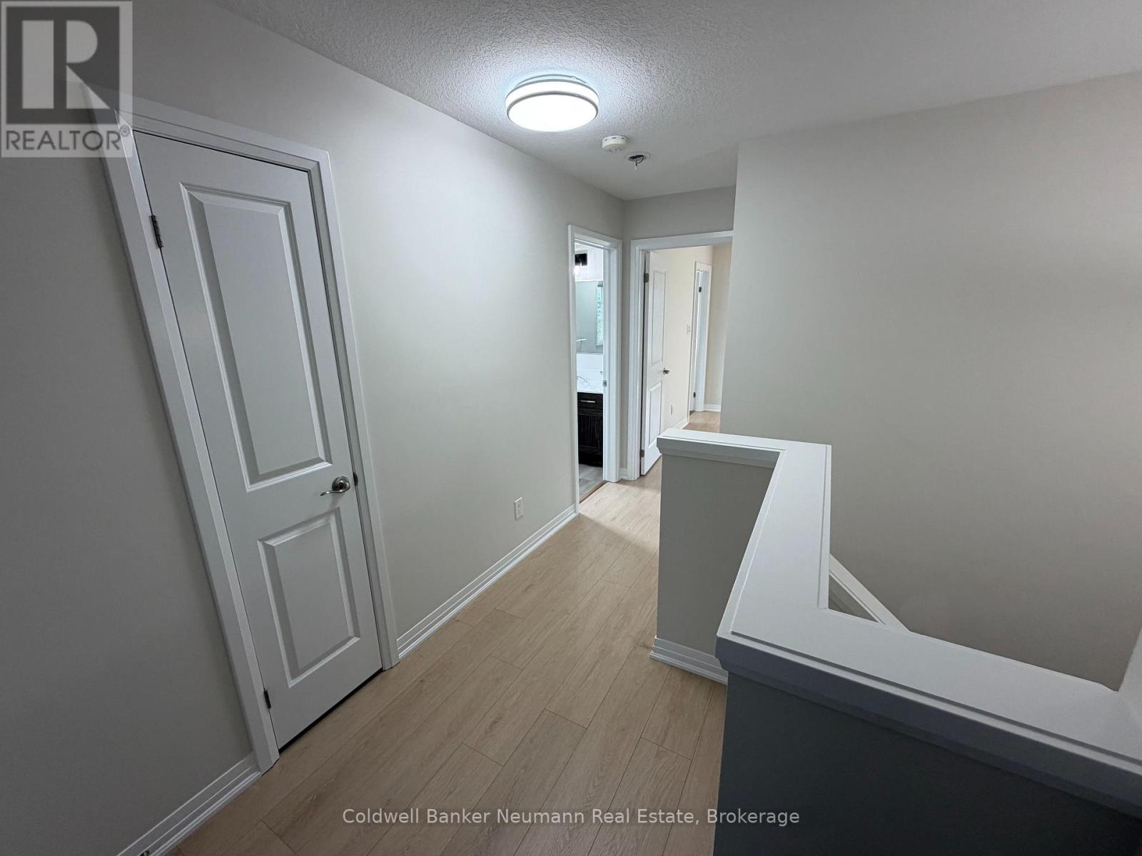 157 South Creek Drive, Kitchener, Ontario  N2P 2N3 - Photo 10 - X13796634