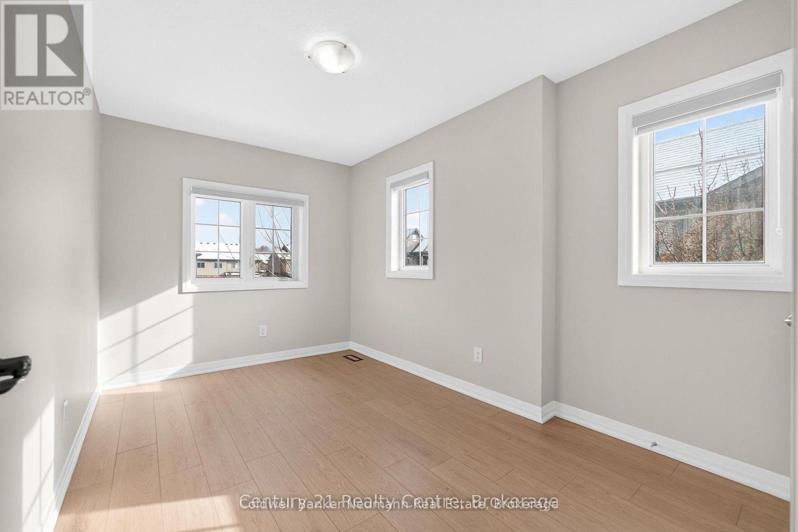 157 South Creek Drive, Kitchener, Ontario  N2P 2N3 - Photo 21 - X13796634