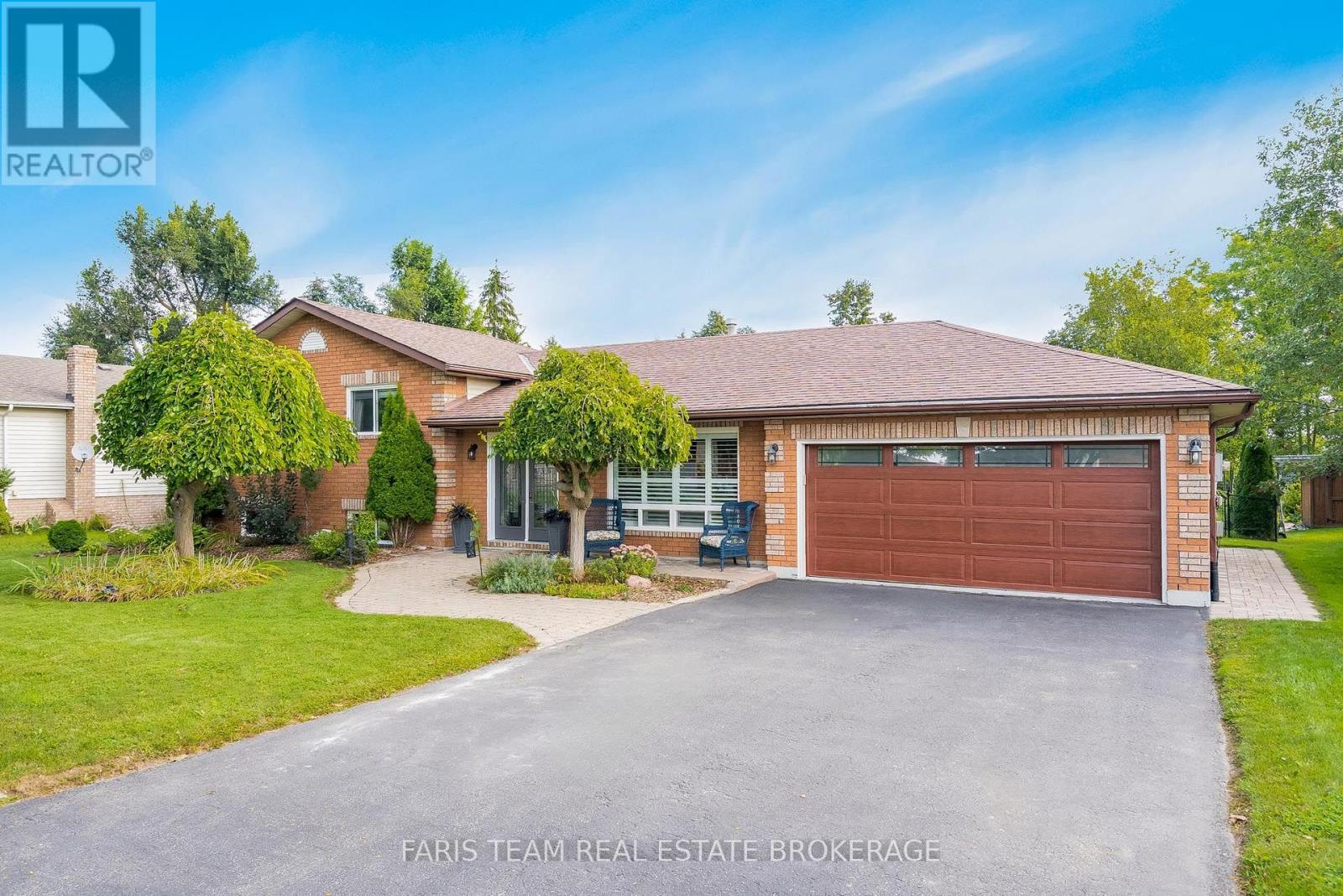 2032 Chantler Street, Innisfil, Ontario  L9S 1B5 - Photo 1 - N13719184