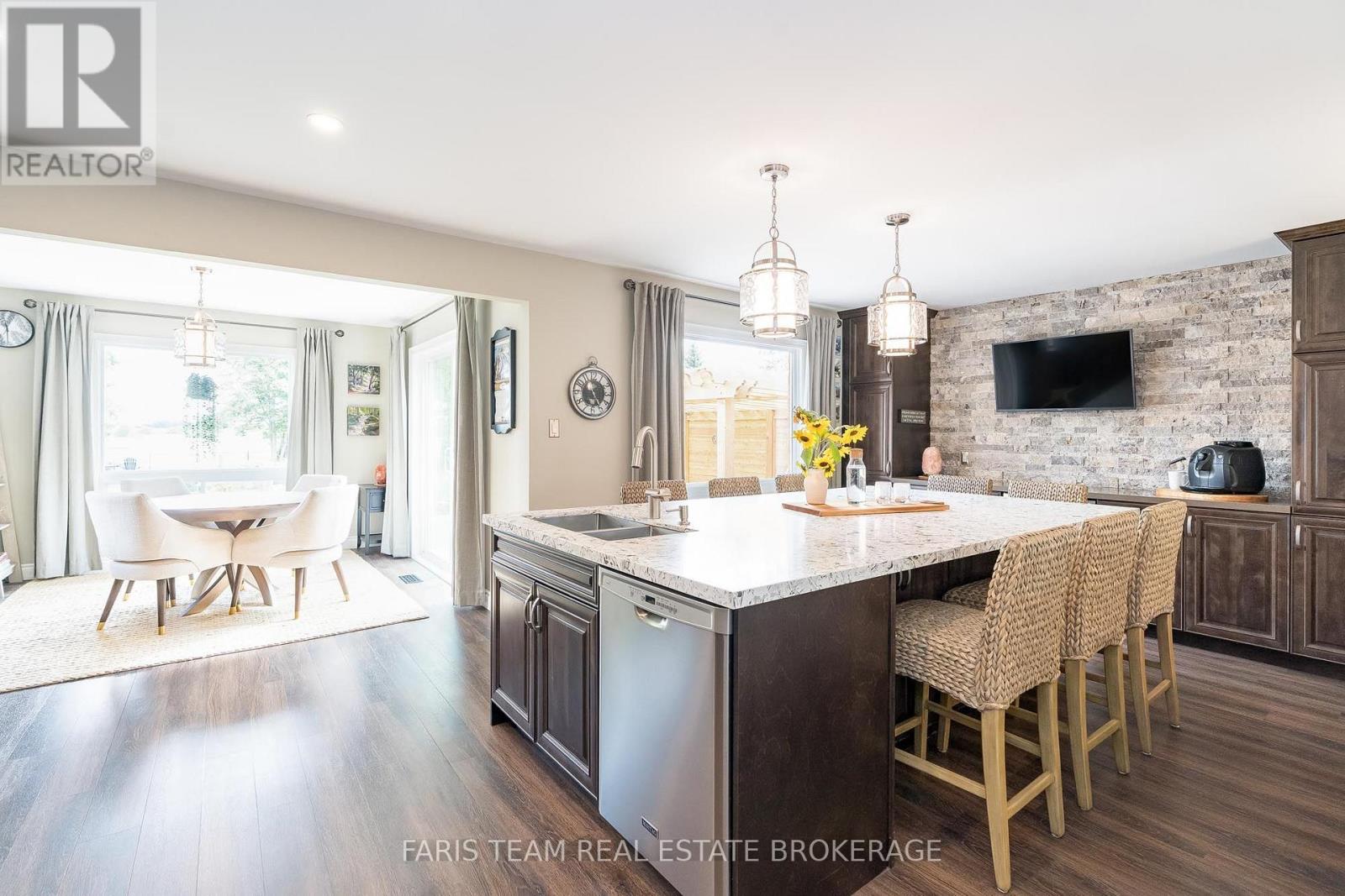 2032 Chantler Street, Innisfil, Ontario  L9S 1B5 - Photo 11 - N13719184