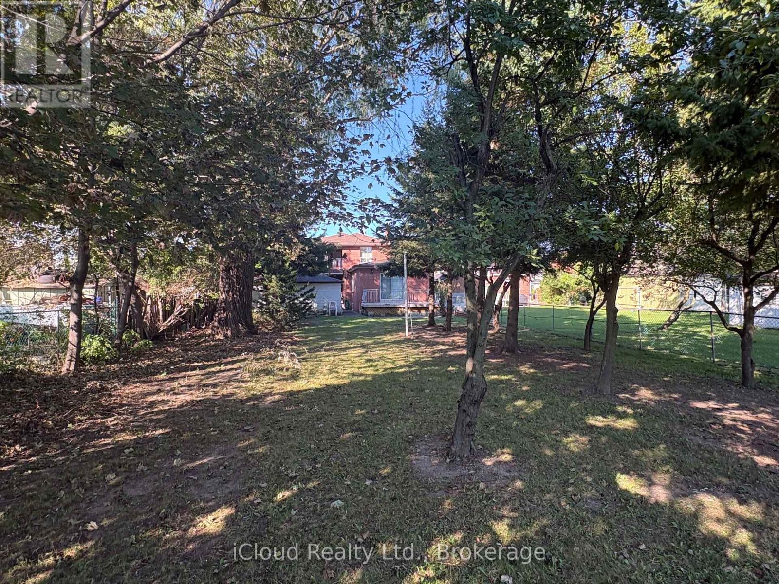 9 Benalto Road, Toronto, Ontario  M6A 2R7 - Photo 46 - W13696546