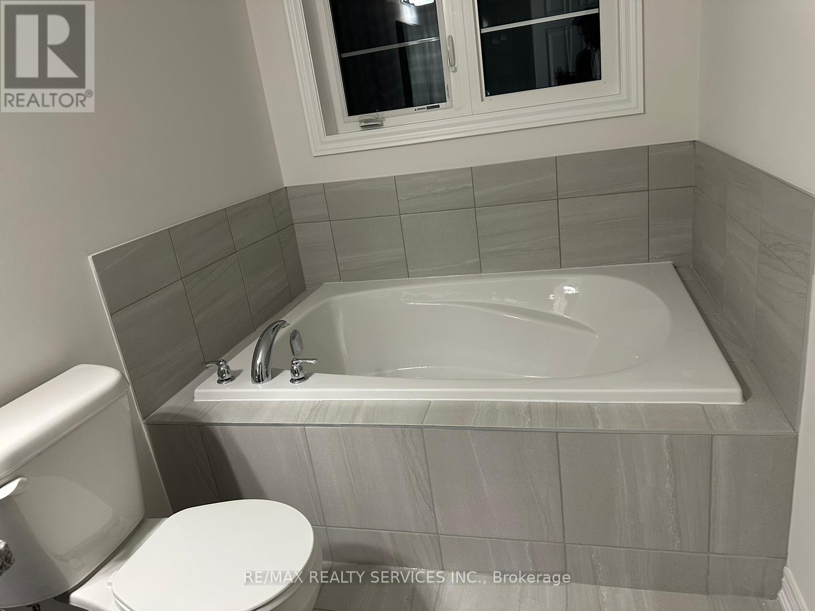 91 Air Dancer Crescent, Oshawa (Windfields), Ontario  L1L 0V3 - Photo 21 - E13796522
