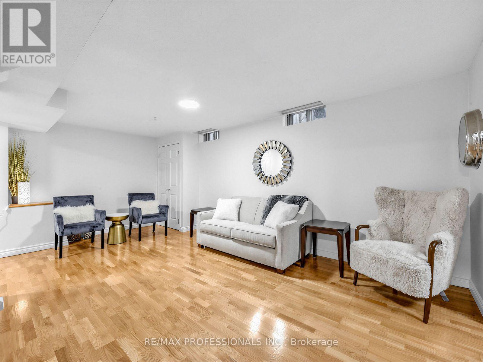 1025 Moorelands Crescent, Pickering, Ontario  L1W 3K3 - Photo 28 - E13796678