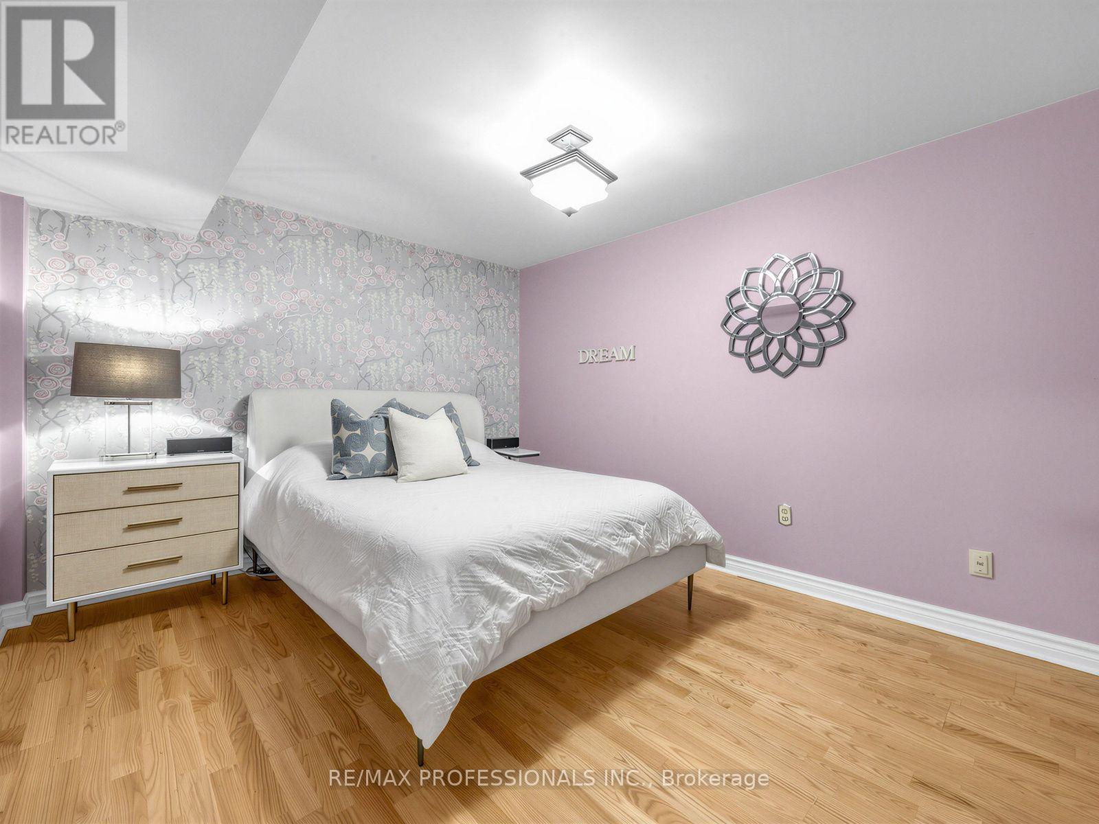 1025 Moorelands Crescent, Pickering, Ontario  L1W 3K3 - Photo 32 - E13796678