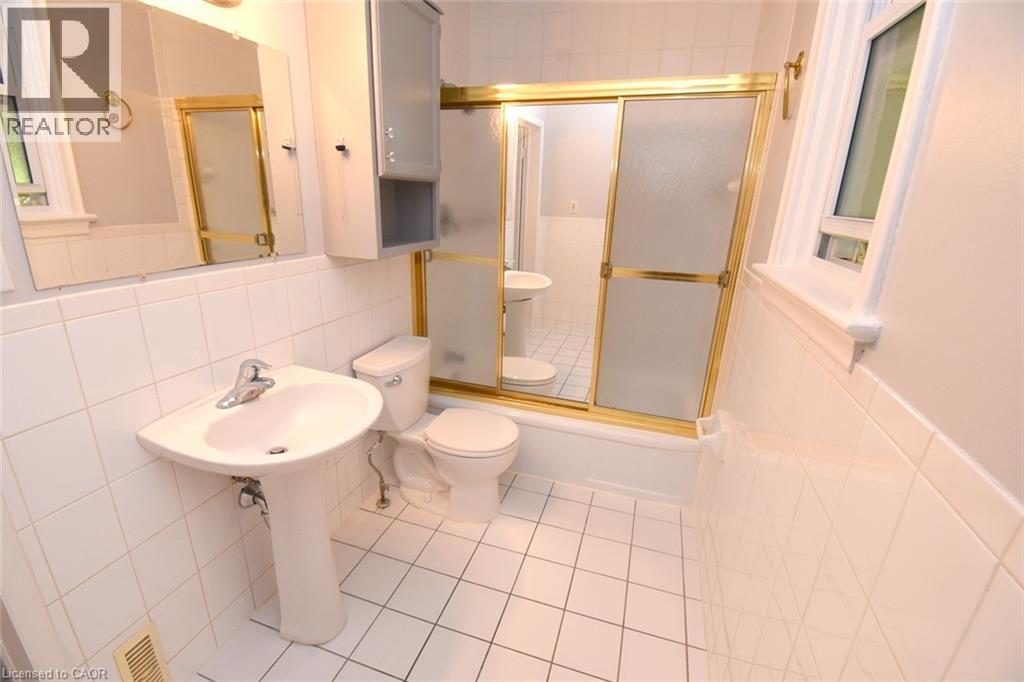39 Chester Road, Stoney Creek, Ontario  L8E 1X8 - Photo 19 - 40862439