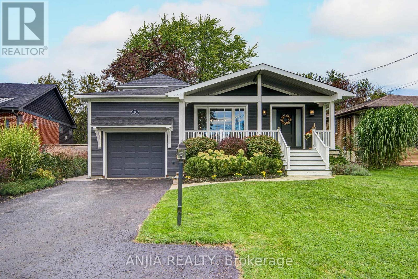 91 MANITOBA STREET, Whitchurch-Stouffville, Ontario