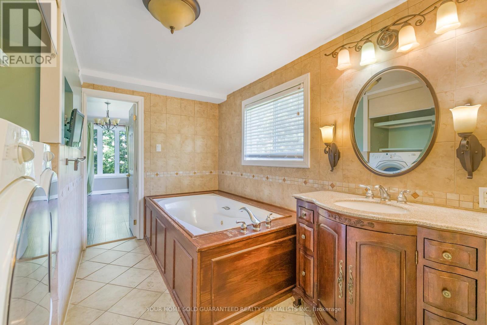 55 Valley Mills Road, East Gwillimbury (Mt Albert), Ontario L0G 1M0 - Photo 15 - N13796390