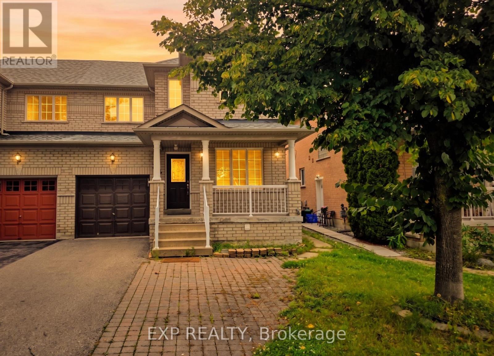 UPPER - 384 FLAGSTONE WAY, Newmarket, Ontario