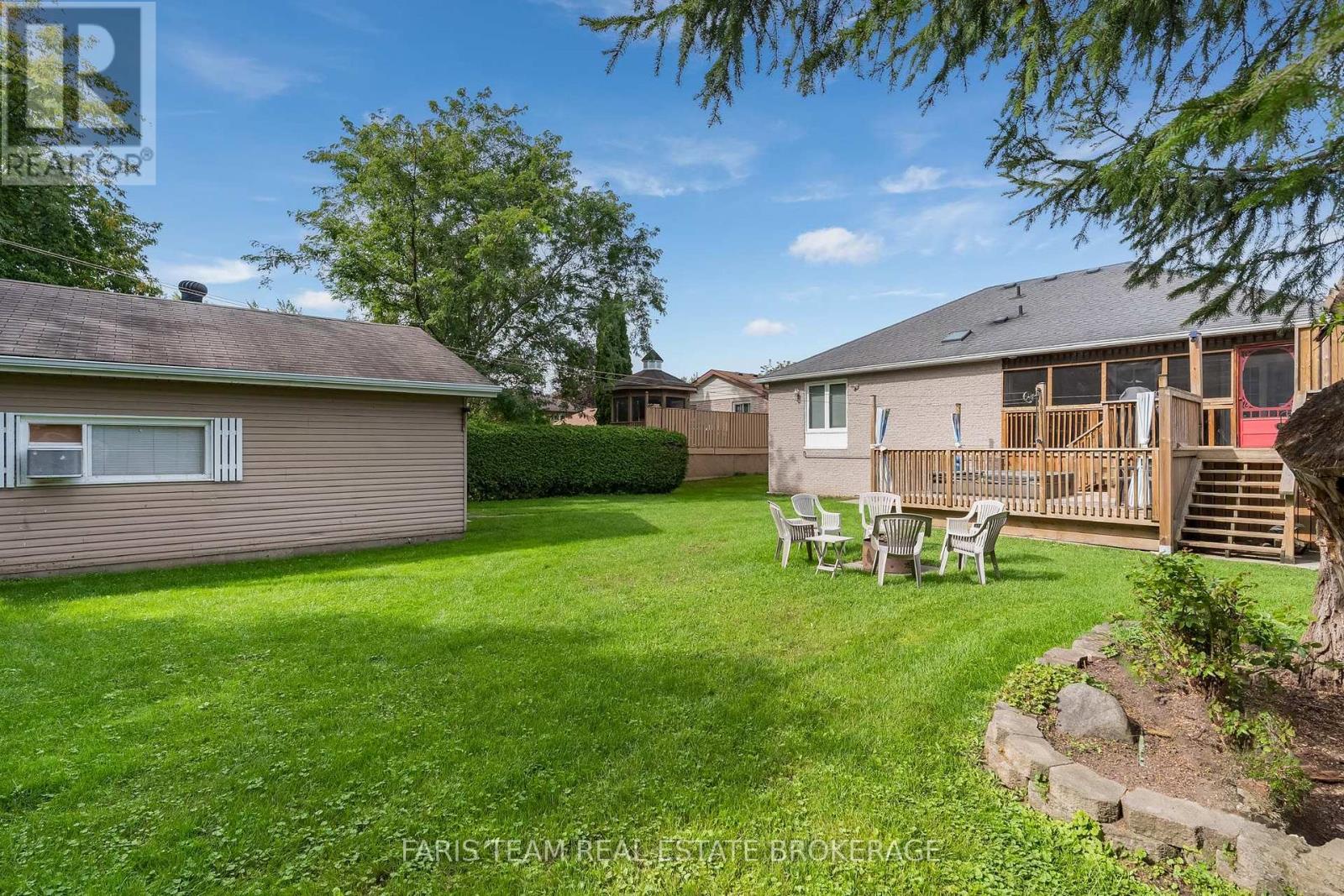 1033 Cameron Street, Innisfil, Ontario  L0L 1C0 - Photo 42 - N13796552