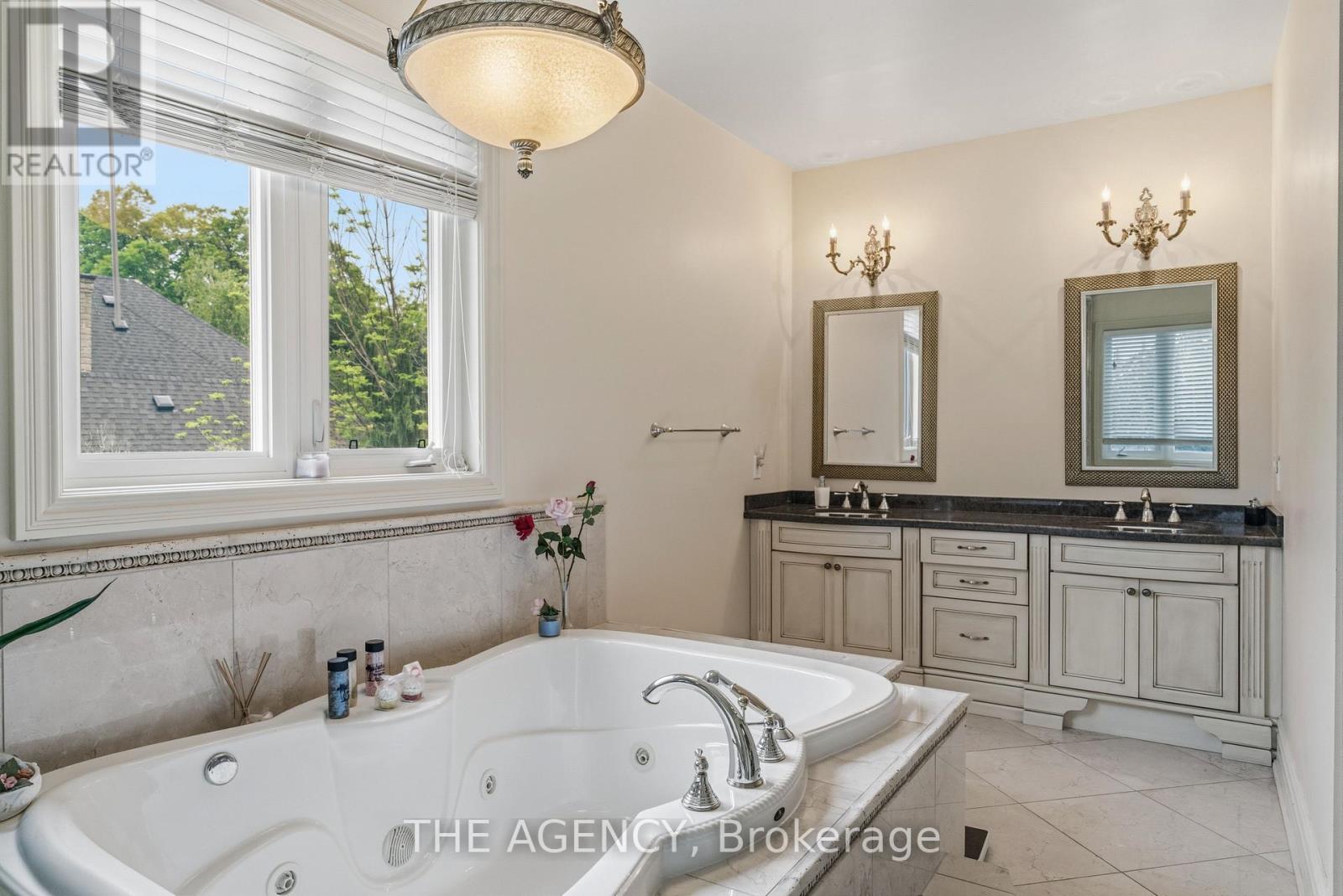 16 Dew Drop Court, Vaughan, Ontario  L6A 1E9 - Photo 21 - N13796630