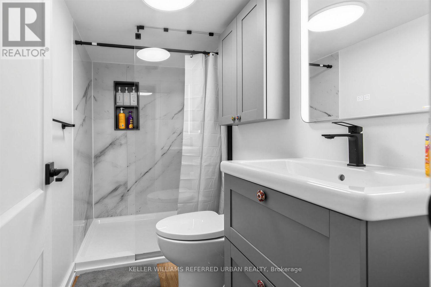 12 Railway Street, Vaughan, Ontario  L6A 1P6 - Photo 35 - N13796644