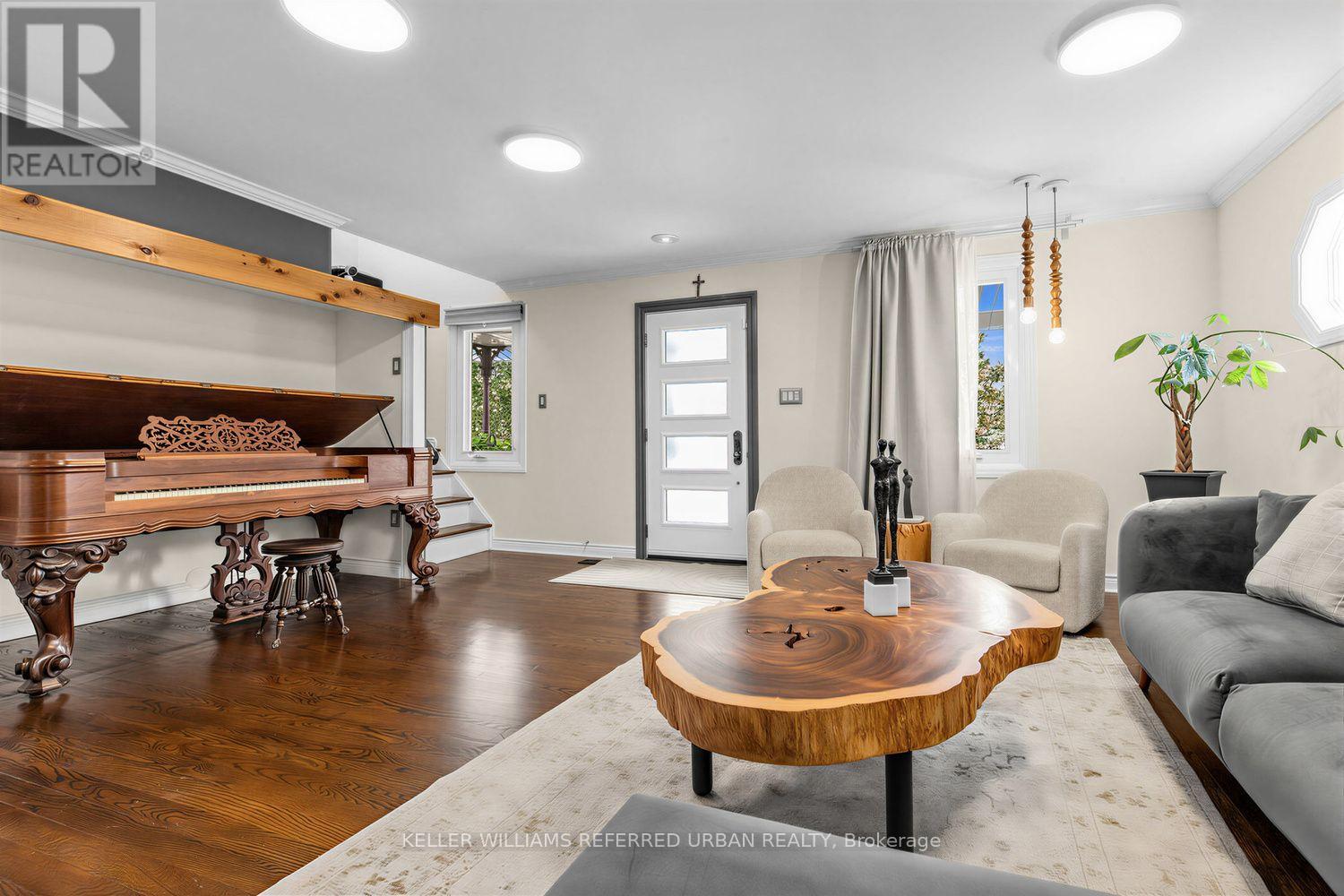 12 Railway Street, Vaughan, Ontario  L6A 1P6 - Photo 7 - N13796644