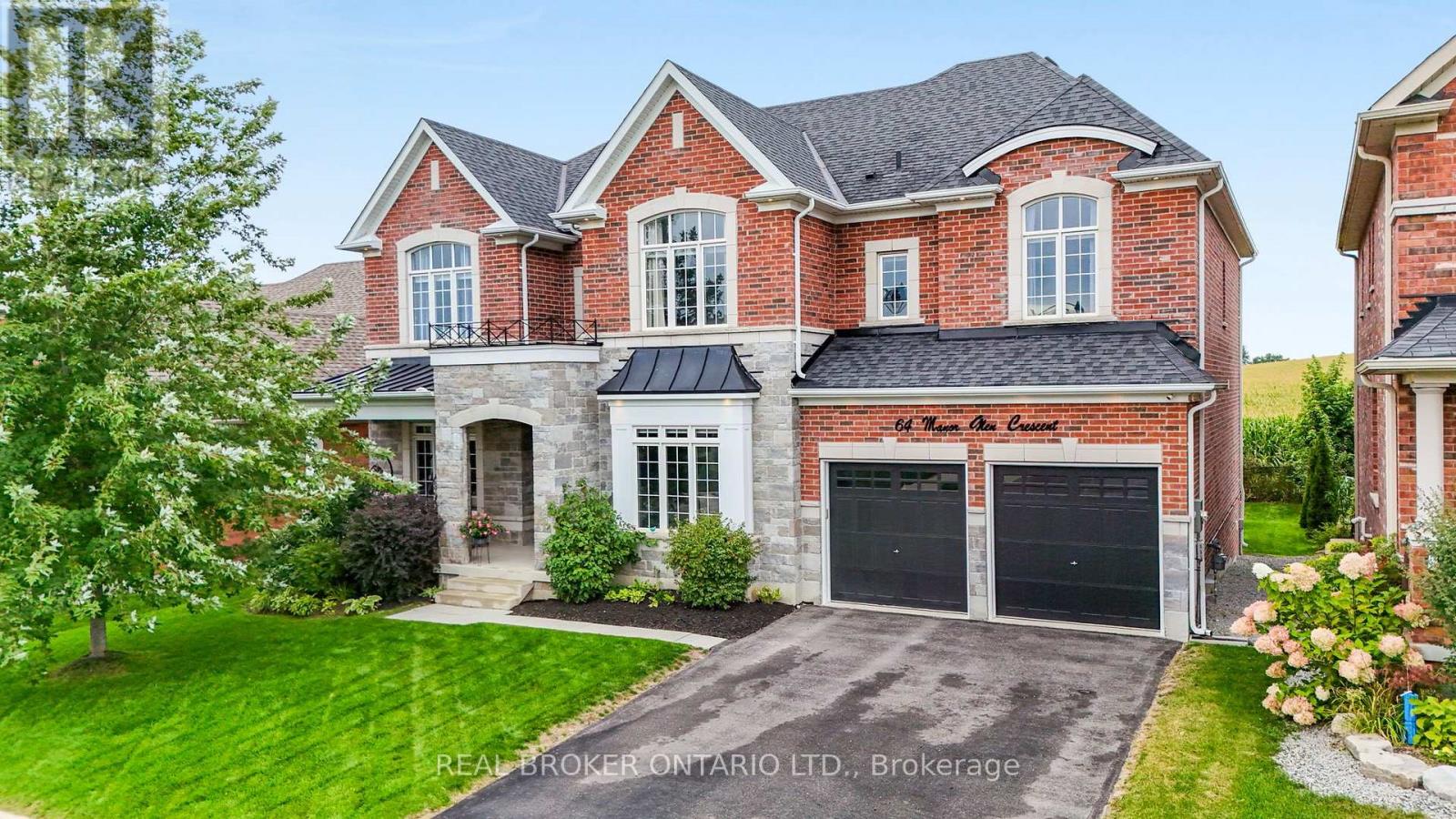 64 MANOR GLEN CRESCENT, East Gwillimbury, Ontario