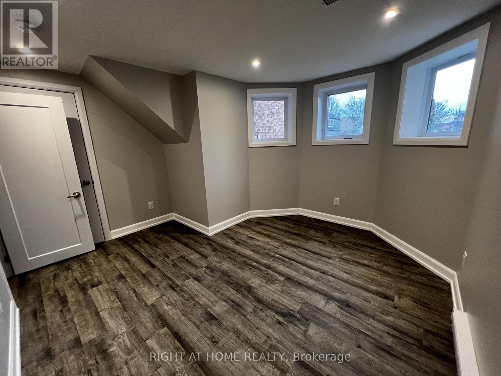 Lower - 205 Cardinal Street, Barrie (Cundles East), Ontario  L4M 6G8 - Photo 10 - S13796360
