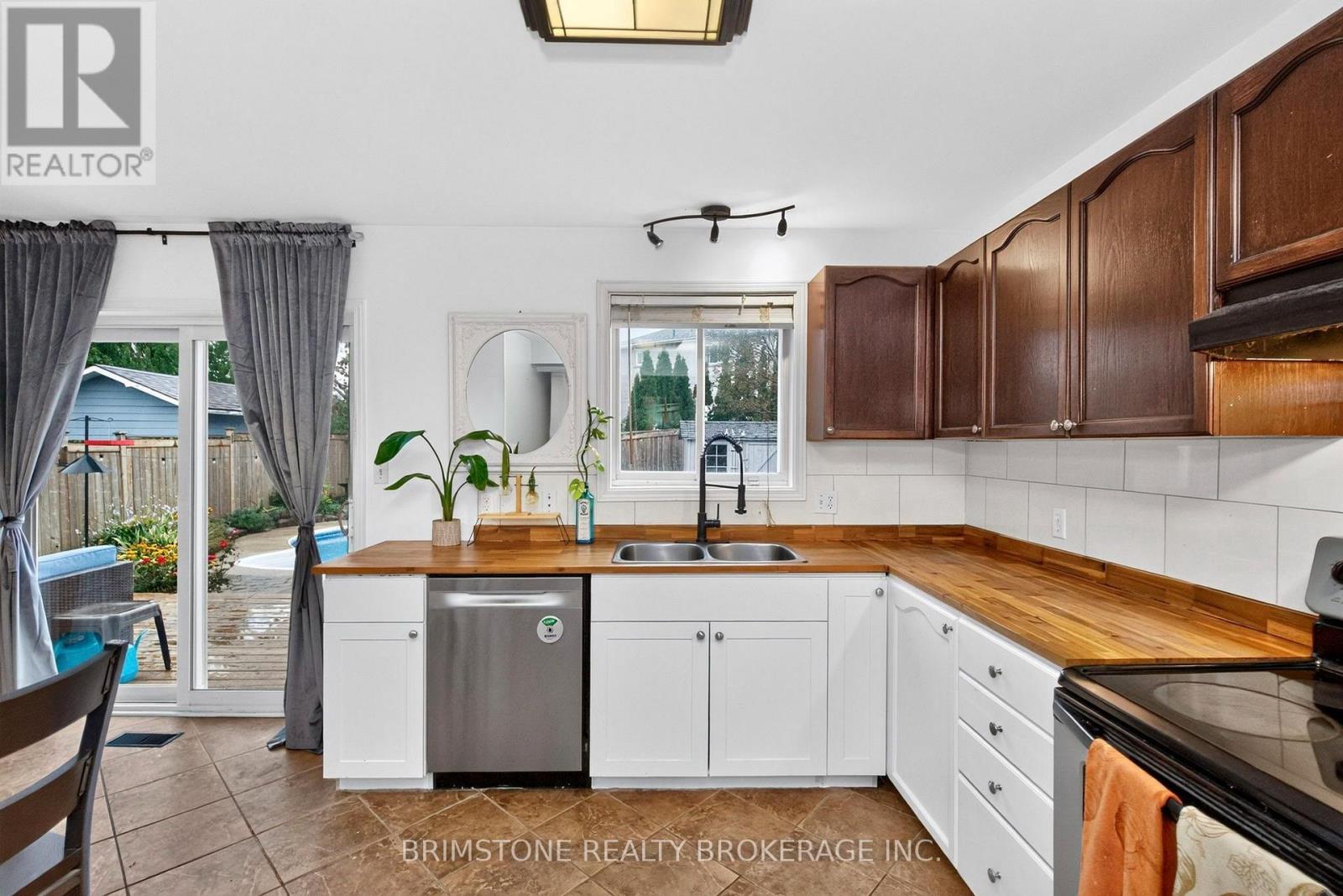 32 Wessenger Drive, Barrie (Holly), Ontario  L4N 8R3 - Photo 10 - S13796468