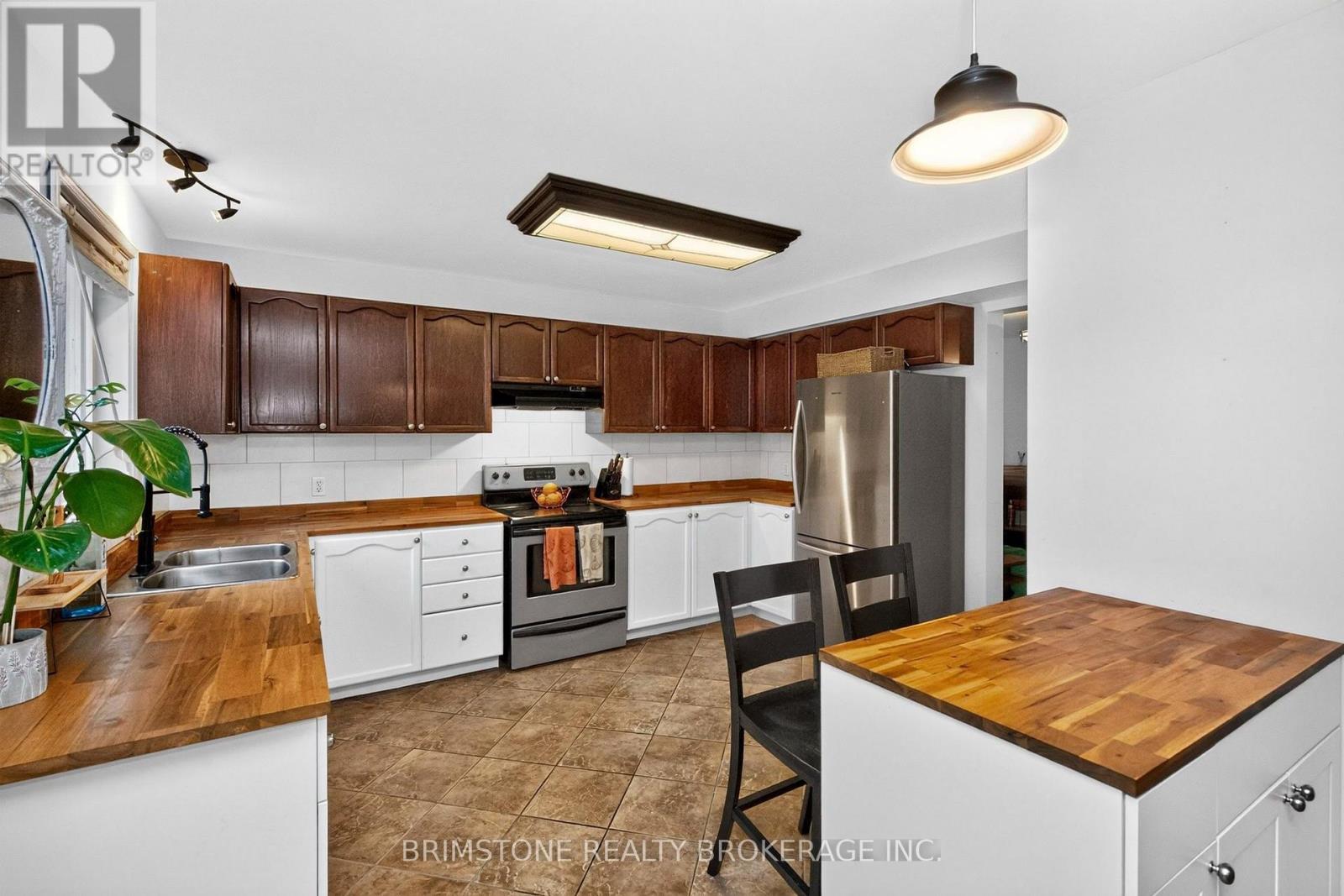 32 Wessenger Drive, Barrie (Holly), Ontario  L4N 8R3 - Photo 11 - S13796468