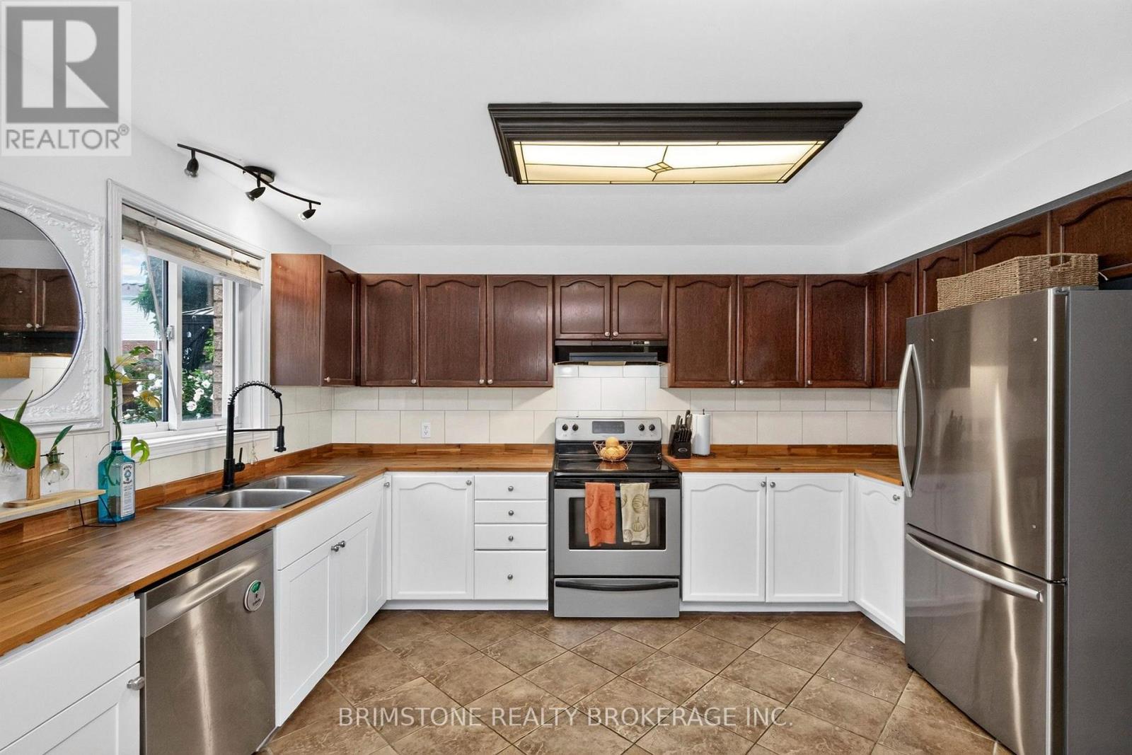 32 Wessenger Drive, Barrie (Holly), Ontario  L4N 8R3 - Photo 6 - S13796468