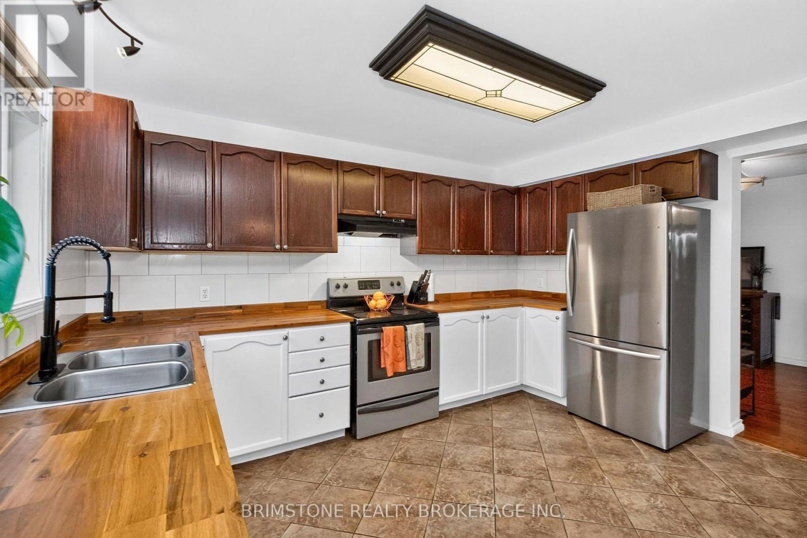 32 Wessenger Drive, Barrie (Holly), Ontario  L4N 8R3 - Photo 8 - S13796468