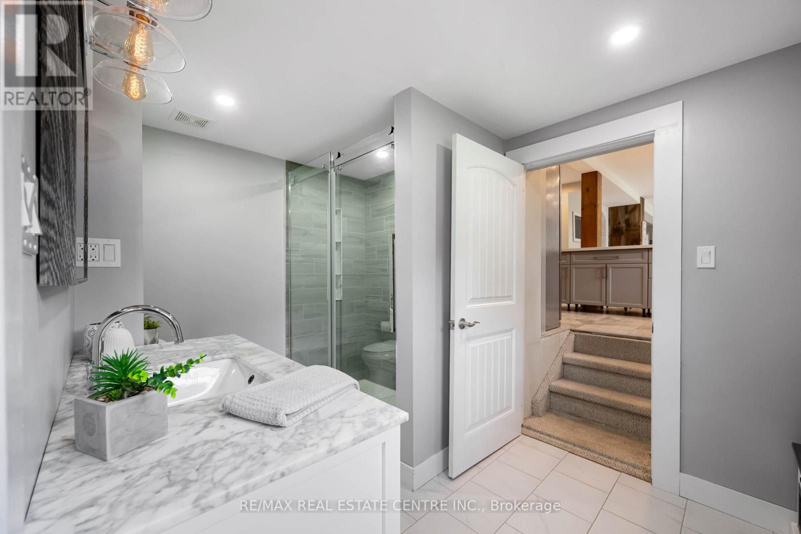 2570 Creemore Avenue, Clearview, Ontario  L0M 1N0 - Photo 28 - S13796472
