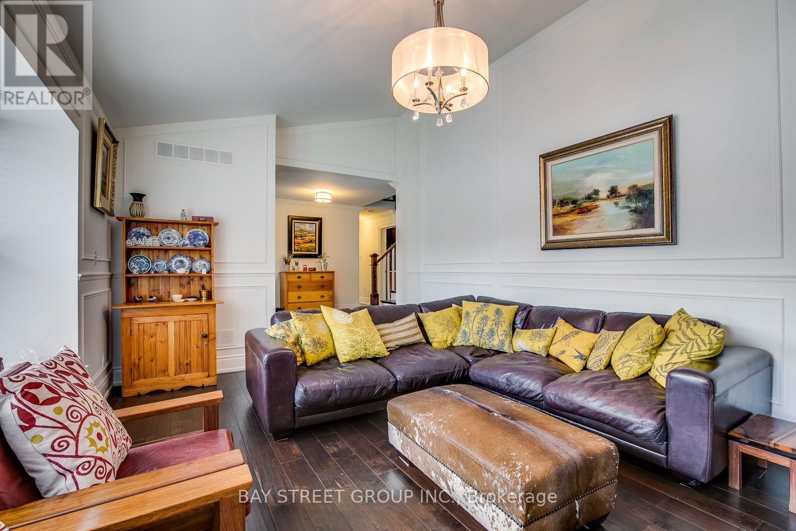 485 Carlton Drive, Oakville, Ontario  L6J 5X2 - Photo 7 - W13796280
