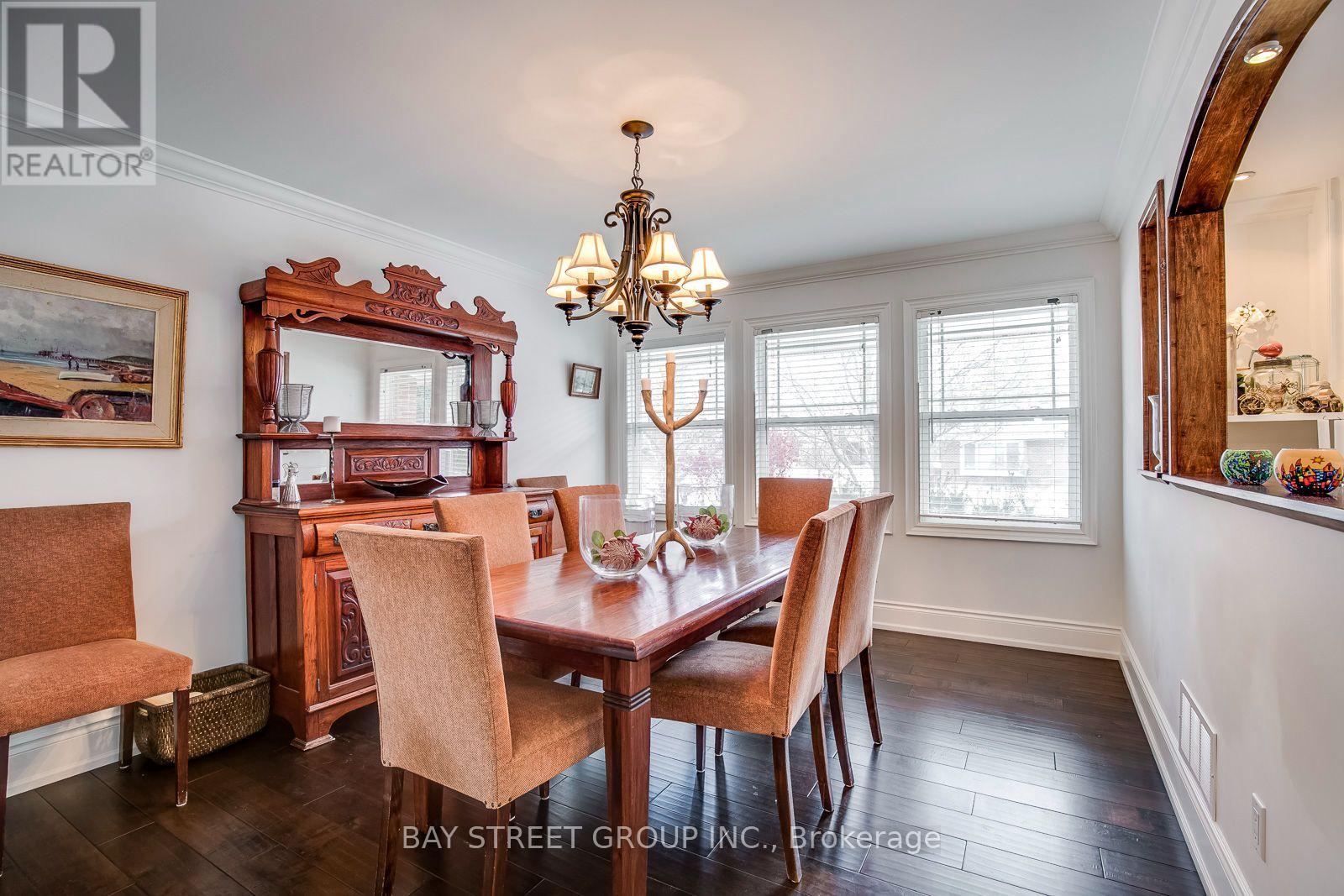 485 Carlton Drive, Oakville, Ontario  L6J 5X2 - Photo 8 - W13796280