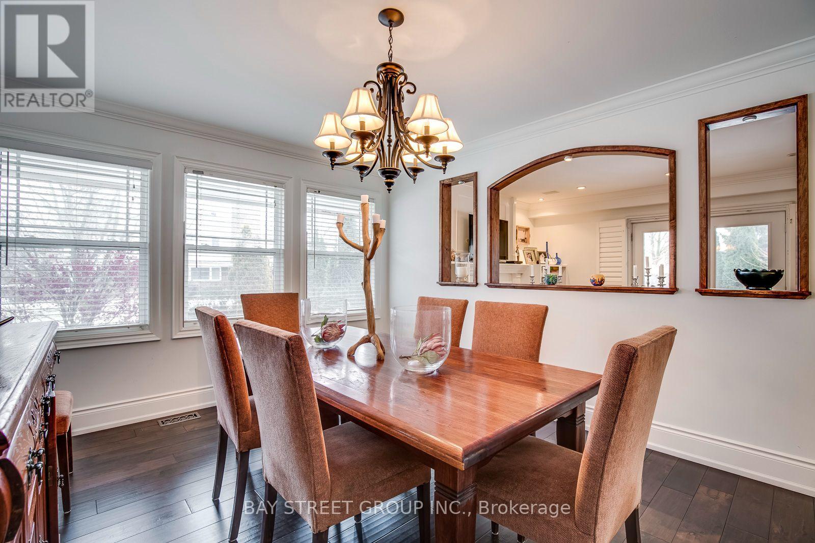 485 Carlton Drive, Oakville, Ontario  L6J 5X2 - Photo 9 - W13796280