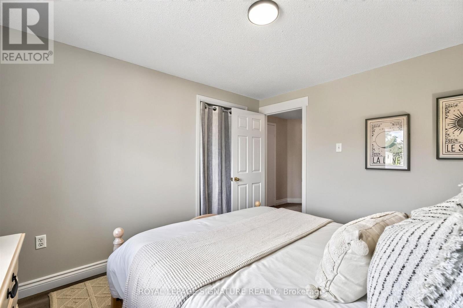 1373 Treeland Street, Burlington, Ontario  L7R 4P4 - Photo 16 - W13796310
