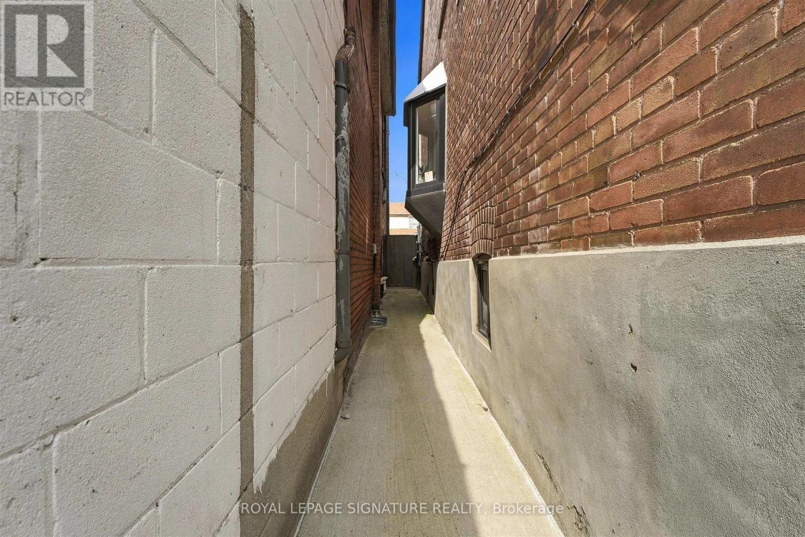 Bsmt - 1945 Davenport Road, Toronto, Ontario  M6N 1C3 - Photo 21 - W13796348