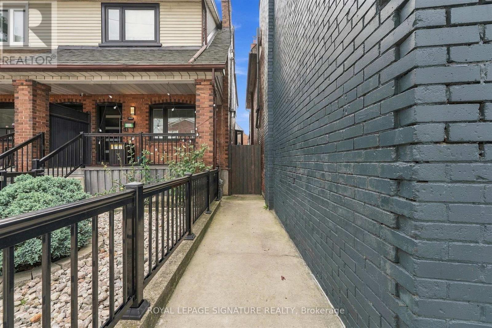 Bsmt - 1945 Davenport Road, Toronto, Ontario  M6N 1C3 - Photo 23 - W13796348