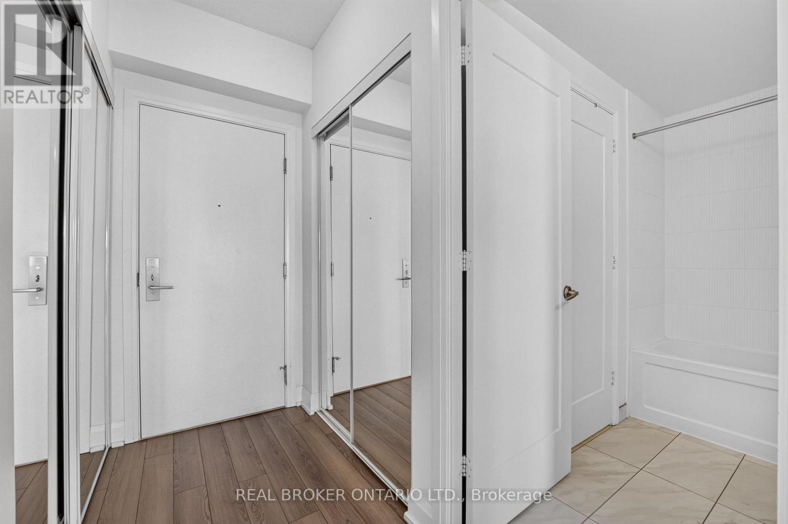 Unit 3002 - 56 Annie Craig Drive, Toronto, Ontario  M8V 0C8 - Photo 7 - W13796384