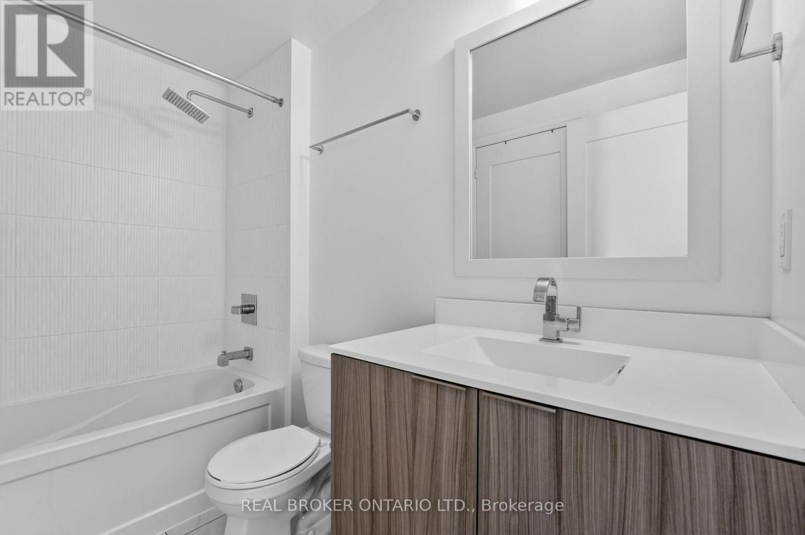 Unit 3002 - 56 Annie Craig Drive, Toronto, Ontario  M8V 0C8 - Photo 9 - W13796384