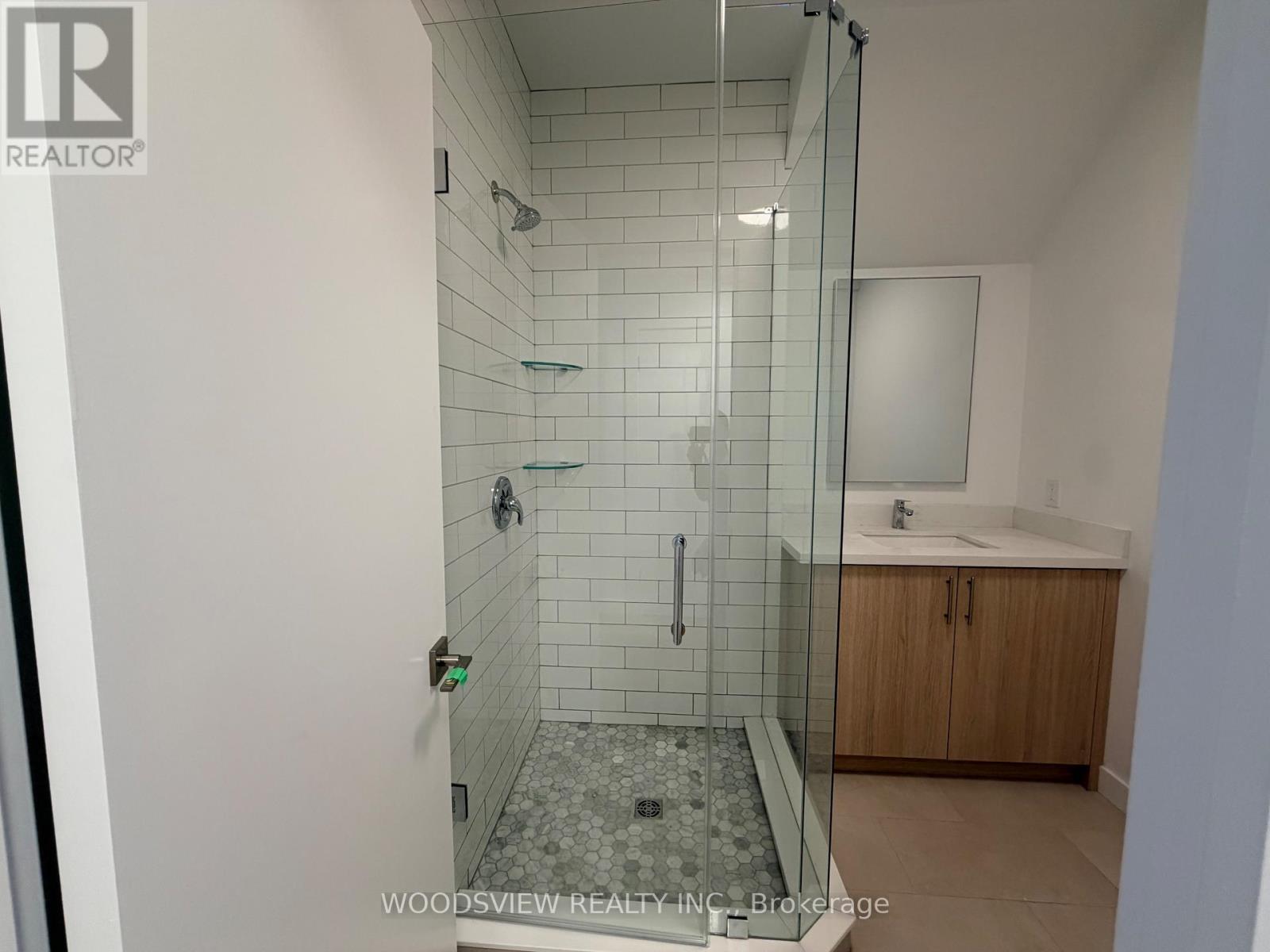 Lower - 152 Medland Street, Toronto, Ontario  M6P 2N5 - Photo 23 - W13796438