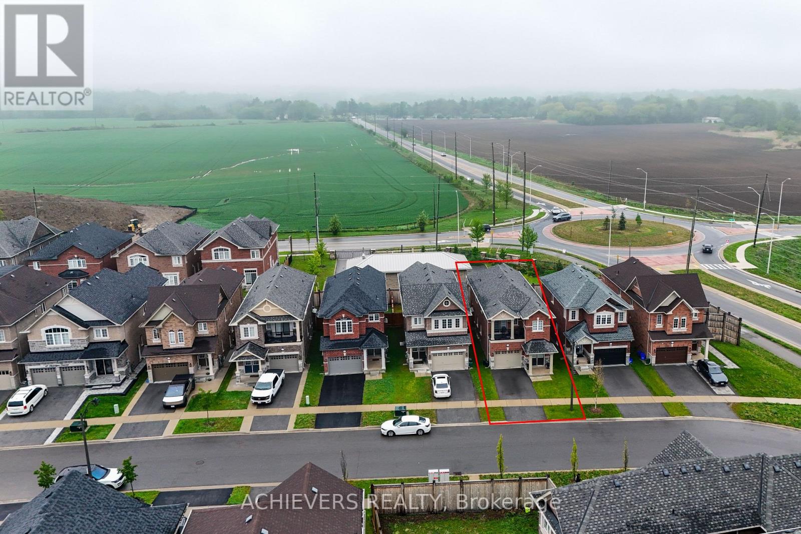 52 Branigan Crescent, Halton Hills, Ontario  L7G 0N1 - Photo 3 - W13796476