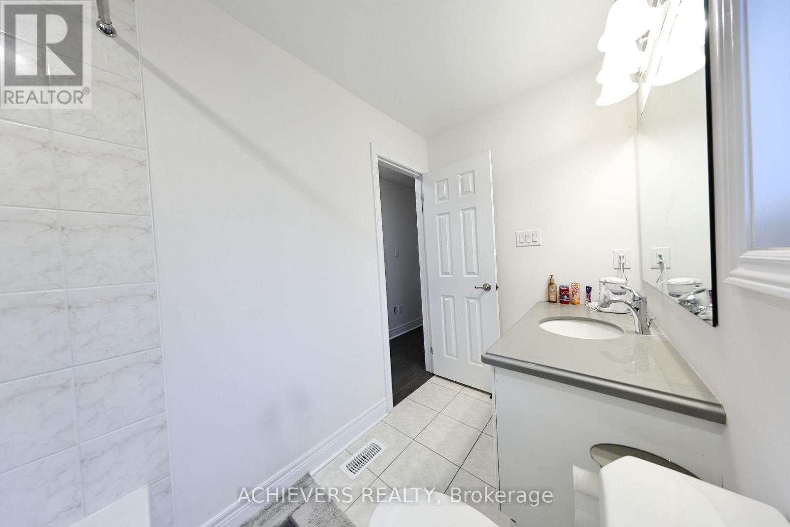 52 Branigan Crescent, Halton Hills, Ontario  L7G 0N1 - Photo 37 - W13796476