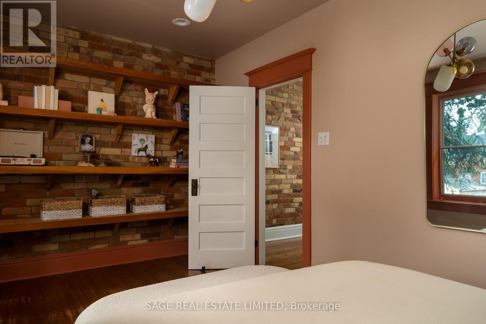 121 Glendale Avenue, Toronto, Ontario  M6R 2T3 - Photo 23 - W13796496