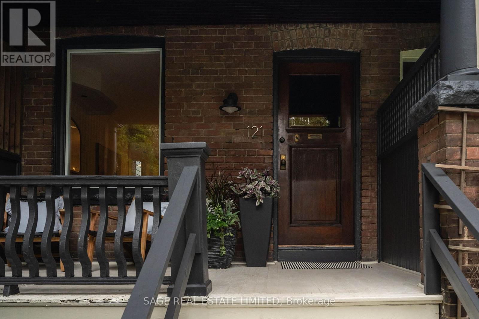 121 Glendale Avenue, Toronto, Ontario  M6R 2T3 - Photo 33 - W13796496