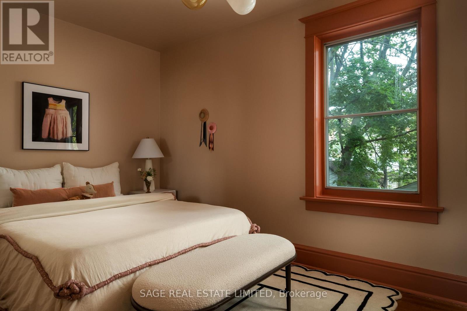 121 Glendale Avenue, Toronto, Ontario  M6R 2T3 - Photo 8 - W13796496