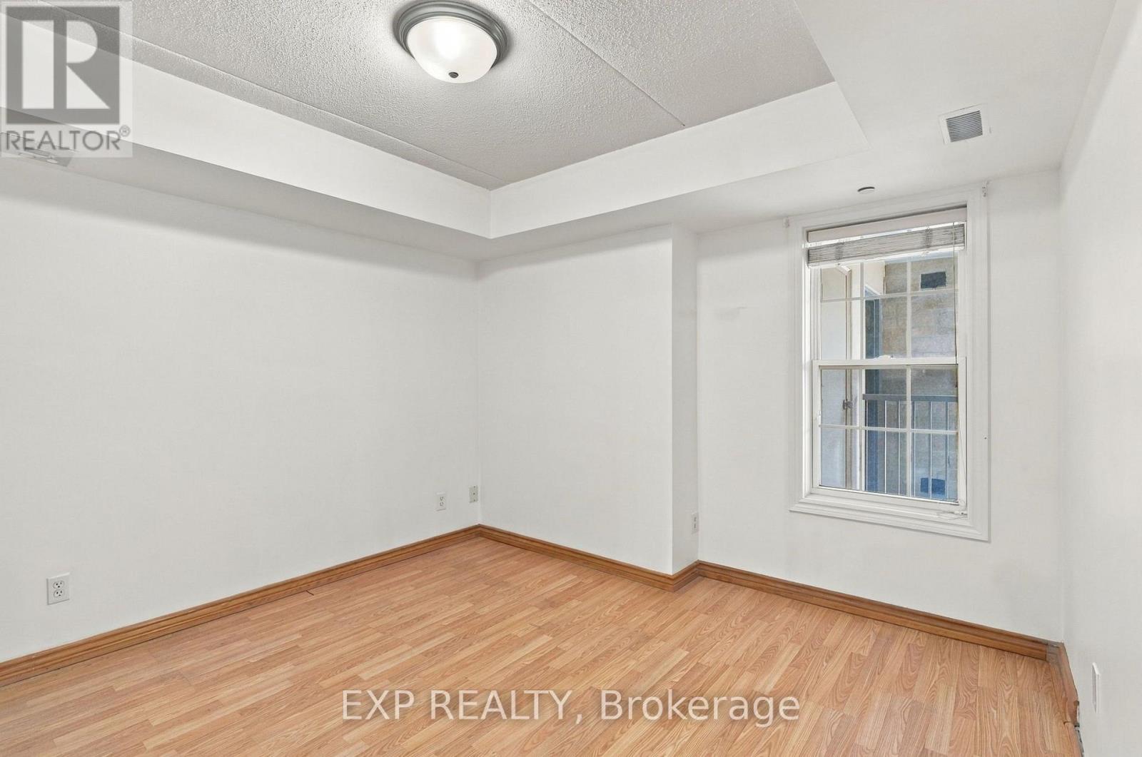 206 - 1440 Bishops Gate, Oakville, Ontario  L6M 4M9 - Photo 10 - W13796558