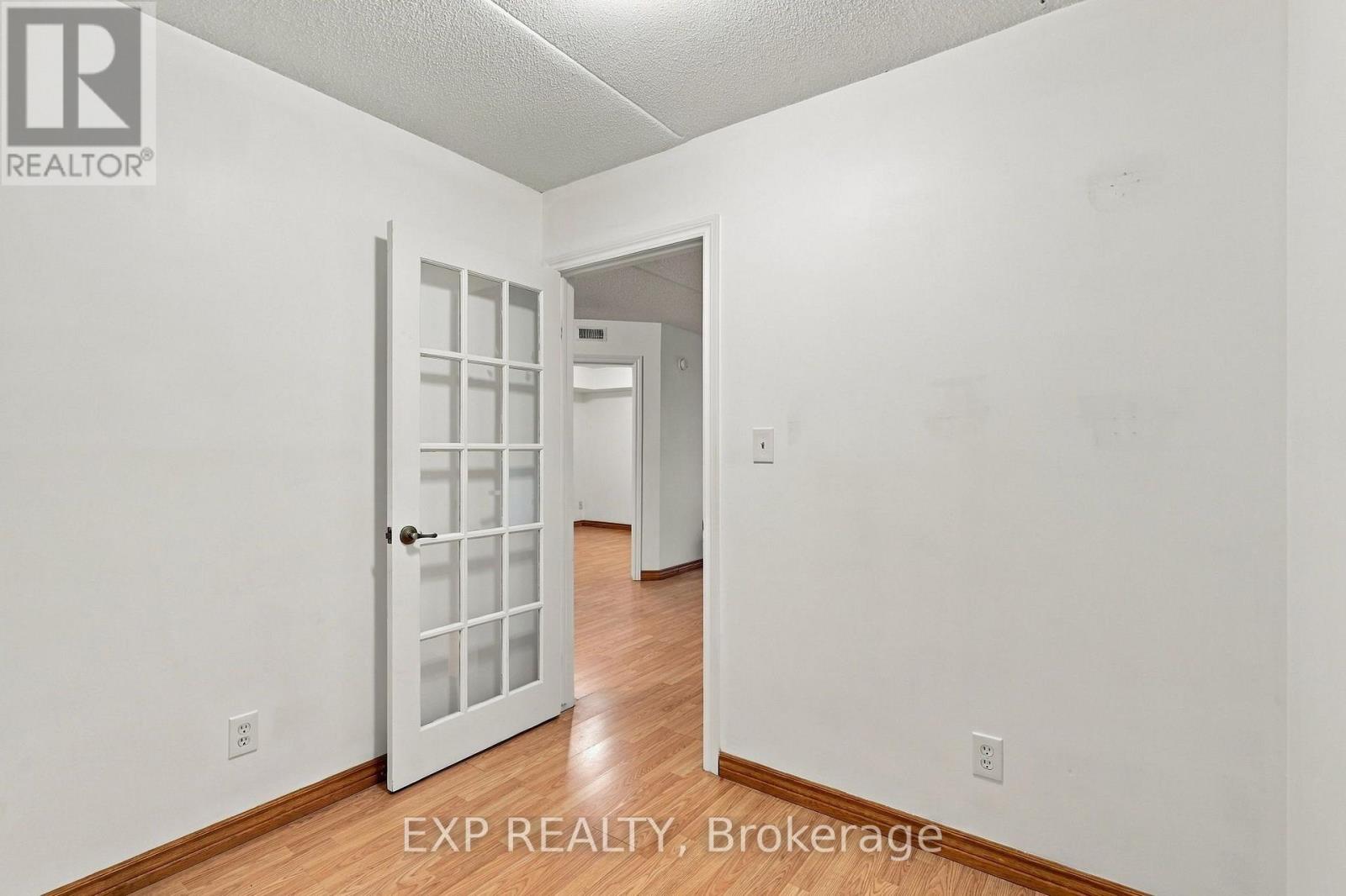206 - 1440 Bishops Gate, Oakville, Ontario  L6M 4M9 - Photo 11 - W13796558