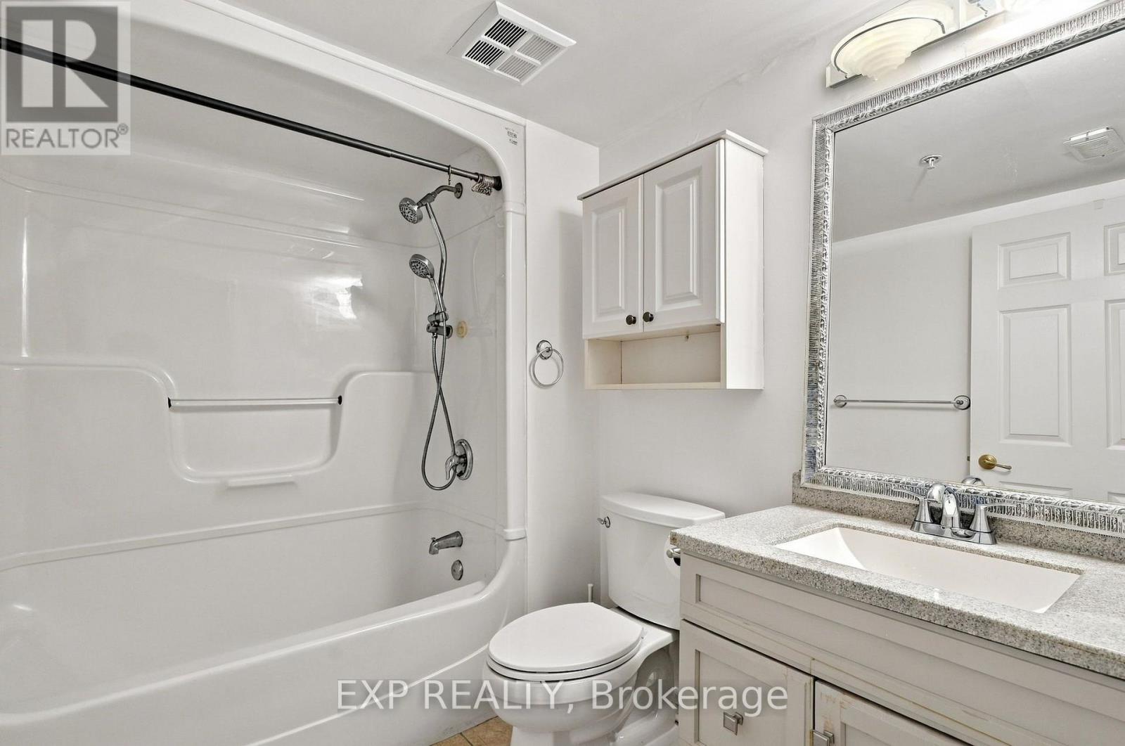206 - 1440 Bishops Gate, Oakville, Ontario  L6M 4M9 - Photo 12 - W13796558